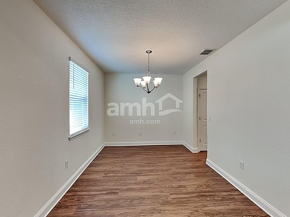 5th image of 2962 Hill Valley Ln