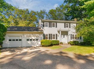 3 Crocus Ct, Coventry, RI 02816