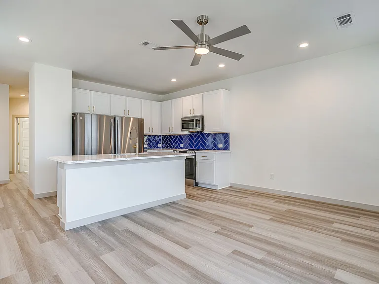3141 McCart Ave — Photo 23