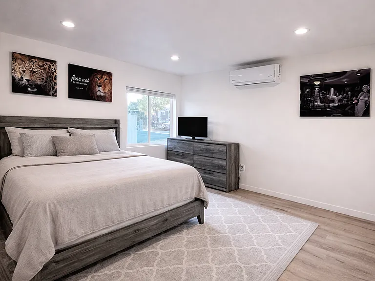 second bedroom