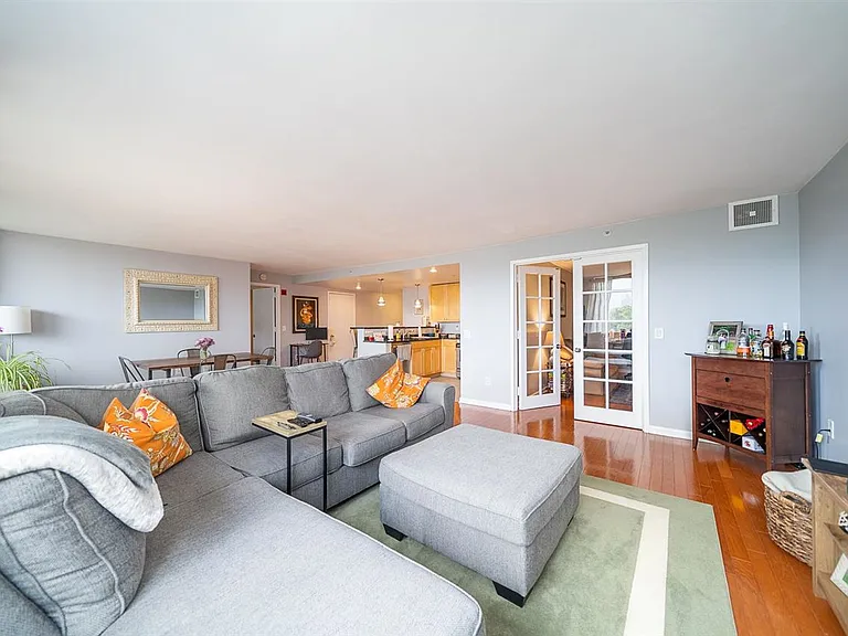 700 Grove St #6M — Photo 17
