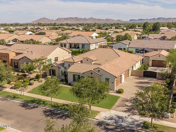 3rd image of 17847 E APPALOOSA Drive