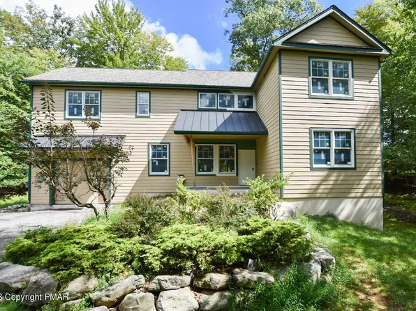 124 Creekside Rd, Canadensis, PA 18325