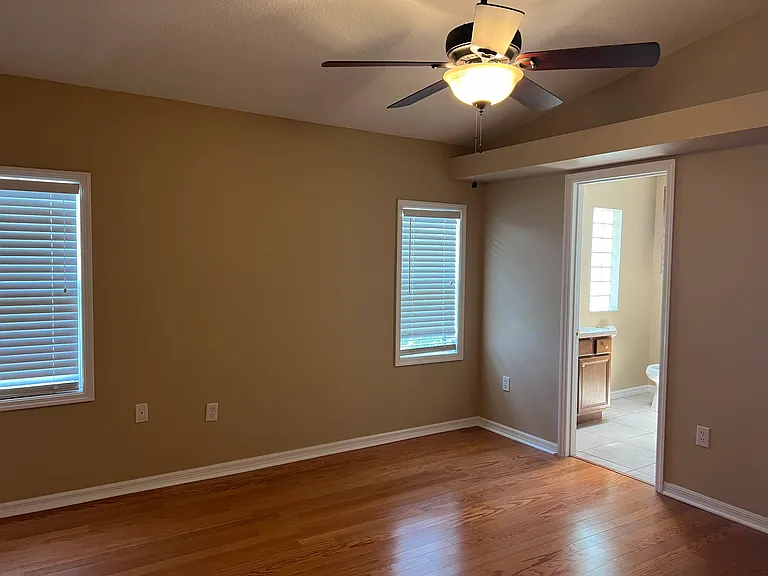 3907 W Azeele St — Photo 6