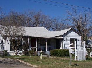 709 Churchill Rd, River Oaks, TX 76114