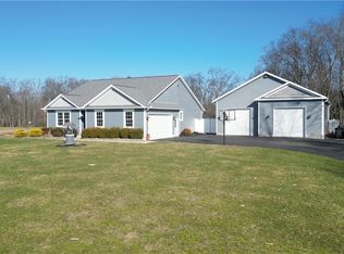 8522 N Palmyra Rd, Canfield, OH 44406