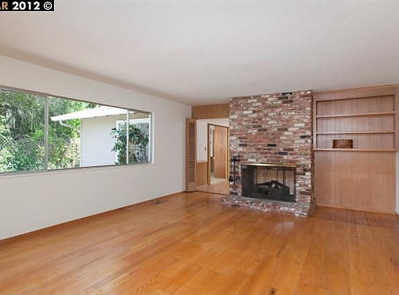 2nd image of 1099 Sanders Dr