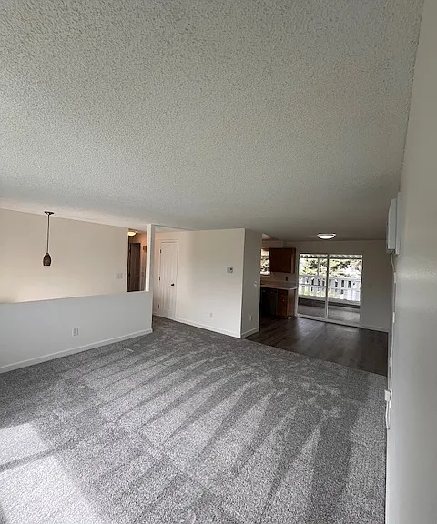 15115 E 4th Ave — Photo 3