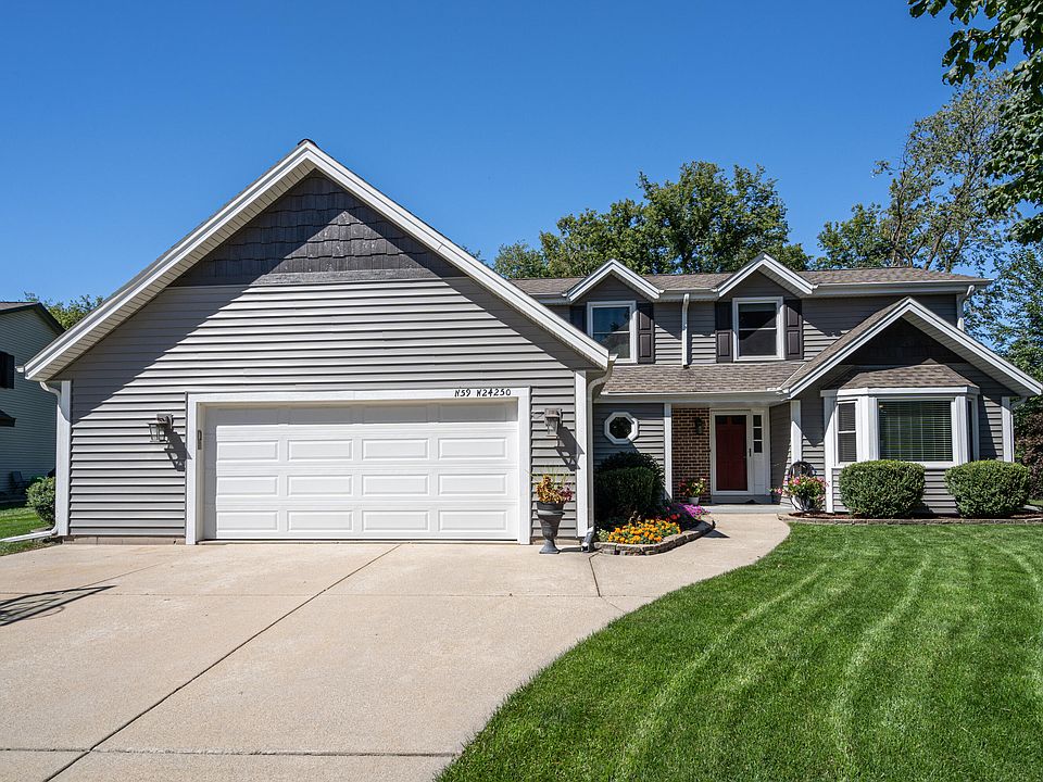 1st image of N59W24250 Blackhawk Ct