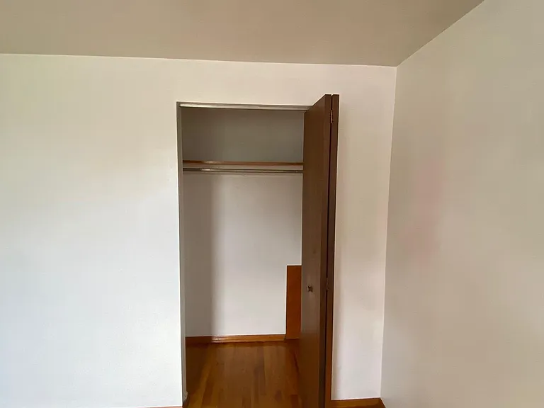 1067 Wolfe Ave — Photo 6
