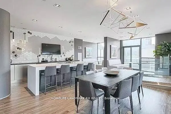 270 Davenport Rd #Townhouse 6 — Photo 43