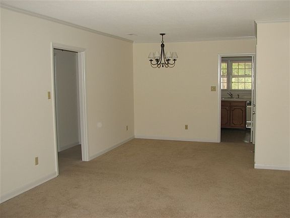 3rd image of 108 Knollwood Village