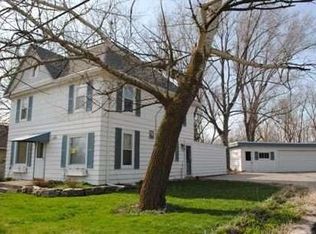 S77W25120 National Ave, Waukesha, WI 53189