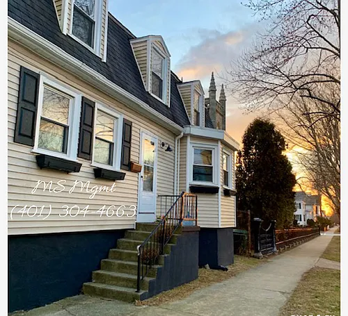 136 Bradford St #1R Photo 1