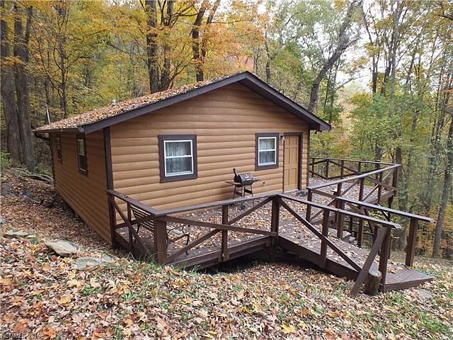 1st image of 219 Shagbark Ln #1