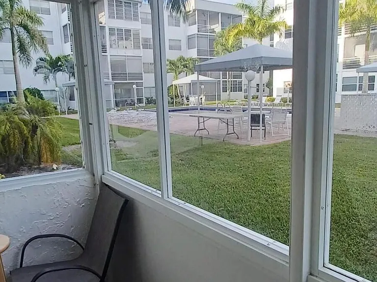 2998 E Sunrise Lakes Dr E #121 — Photo 27