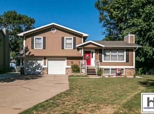 2109 Farmingdale Ct, Manhattan, KS 66503