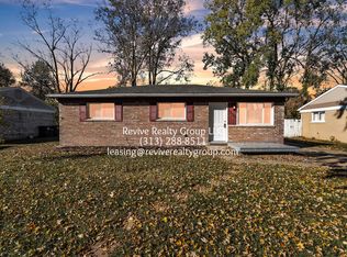 15796 Kerstyn St, Taylor, MI 48180