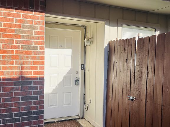 3rd image of 5506 Knollridge Dr