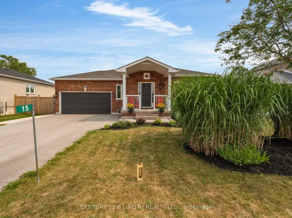 15 Corbett St, Springwater, ON L0L 1P0
