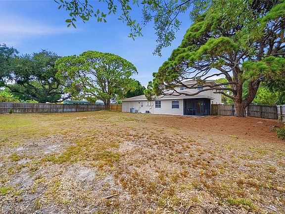 2nd image of 5315 9TH AVENUE DRIVE W