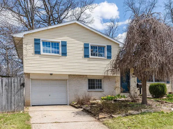 3541 Ivy League Dr, Fort Wayne, IN 46805