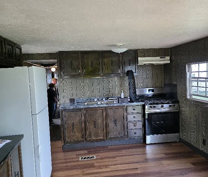 Poplar St — Photo 5