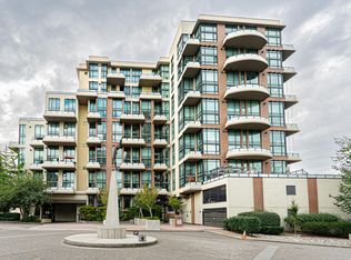 10 Renaissance Sq #412, New Westminster, BC V3M 7B1