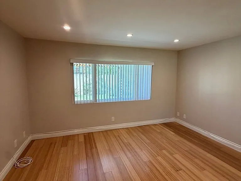 927 Redlen Ave — Photo 60