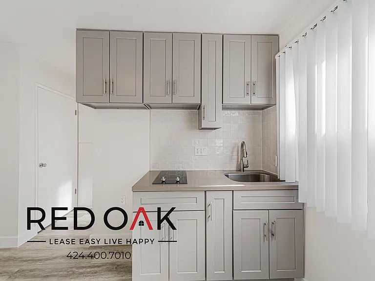 15938 Vanowen St #11 — Photo 5