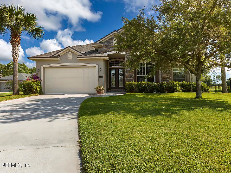 1st image of 333 PALAZZO Circle
