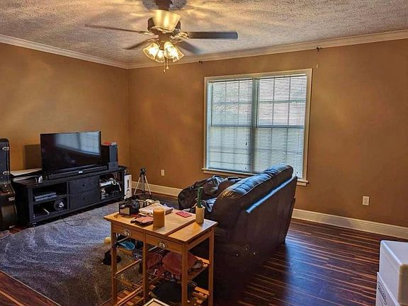 3rd image of 405 Santa Anita Dr #D