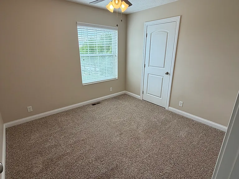 7441 Kentwell Ln — Photo 17
