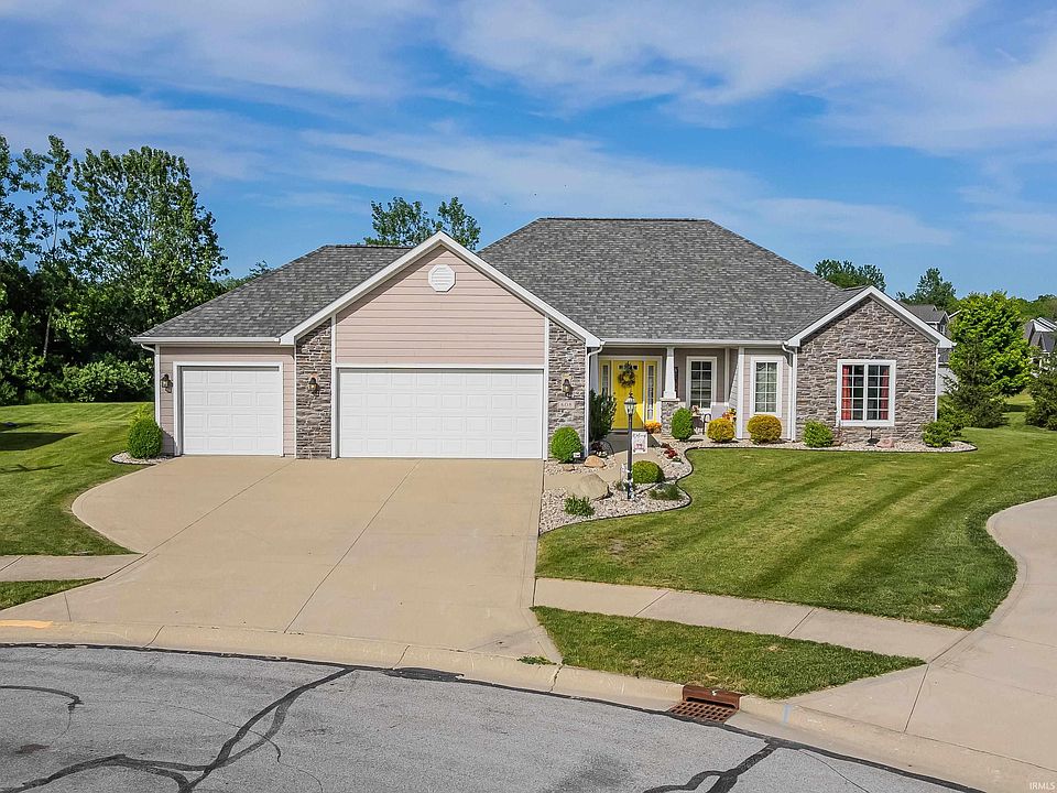 1st image of 608 Brittania Dr