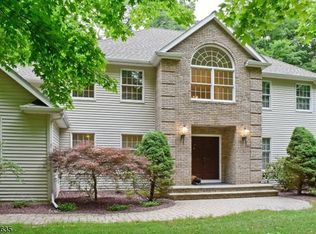2 Boulder Ridge Xing, Sparta, NJ 07871