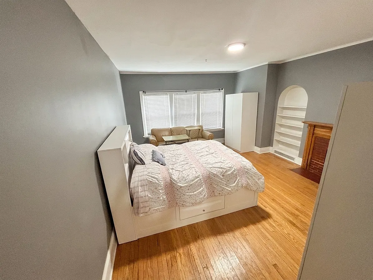1228 Oak Ave — Photo 1