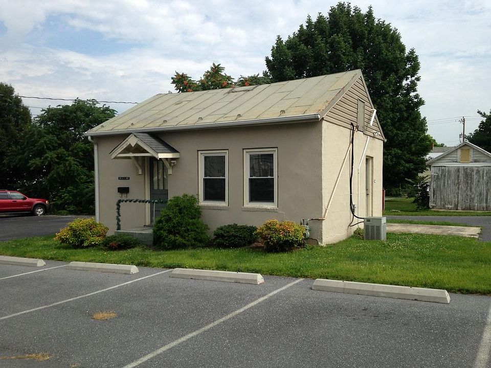 1st image of 340 1/2 E Market St