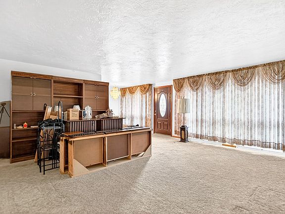 4th image of 5156 Ridge Dr