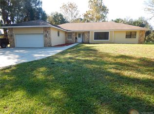 180 N Country Club Dr, Crystal River, FL 34429
