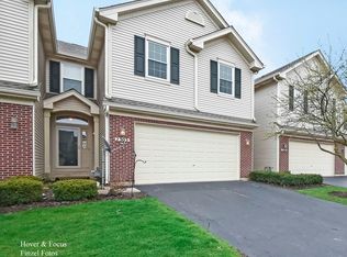 2303 Sandy Creek Dr, Algonquin, IL 60102