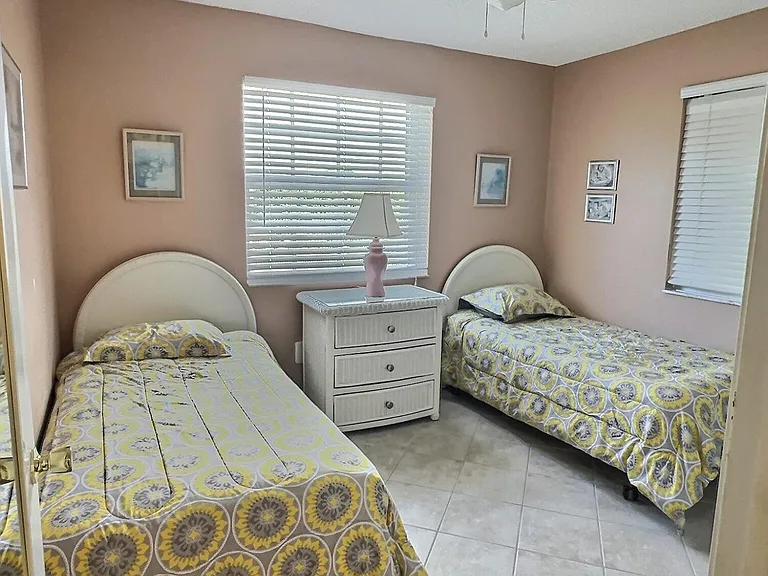 117 Waterside Dr #117 — Photo 10