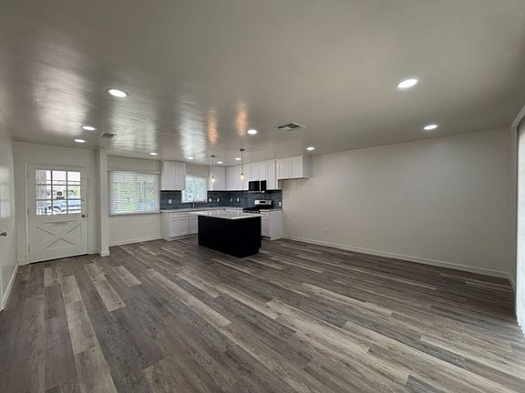 3rd image of 5704 Wisteria Dr