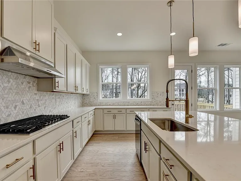 2471 Stewart Rd — Photo 31