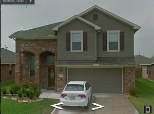 5411 Rio Dr, Baytown, TX 77521