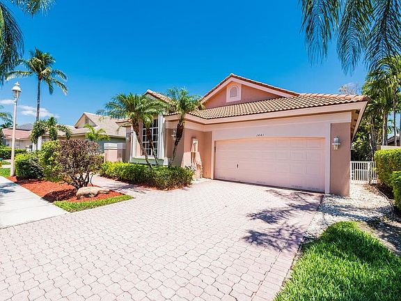 2nd image of 1441 Lacosta Drive