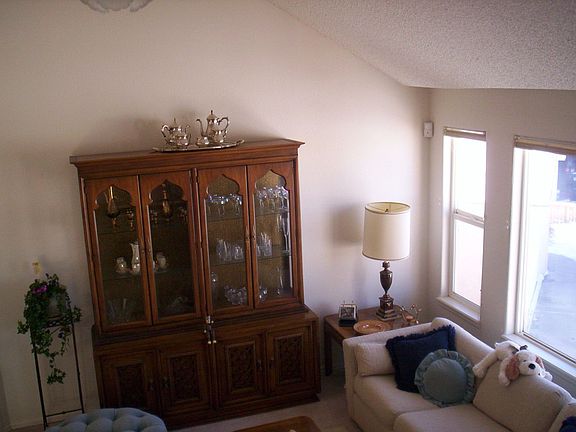 LIVING ROOM FR. LOFT