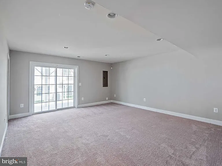 10715 Caledonia Meadow Dr — Photo 18
