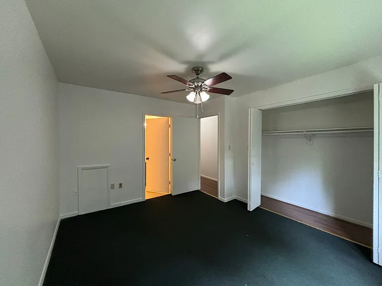 325 Shenandoah Cir — Photo 14