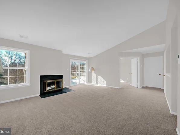 205 Salem Ct APT 11, Princeton, NJ 08540