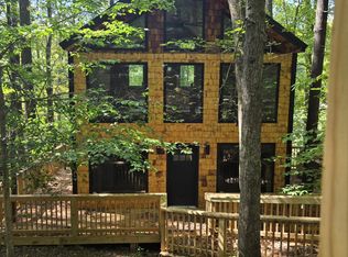 3 Pine Forest Park Rd, Campton, KY 41301